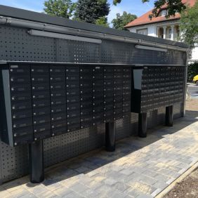 Zur Seite 